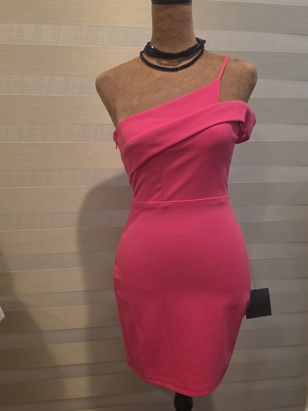 Hot Pink One-Shoulder Bodycon Dress